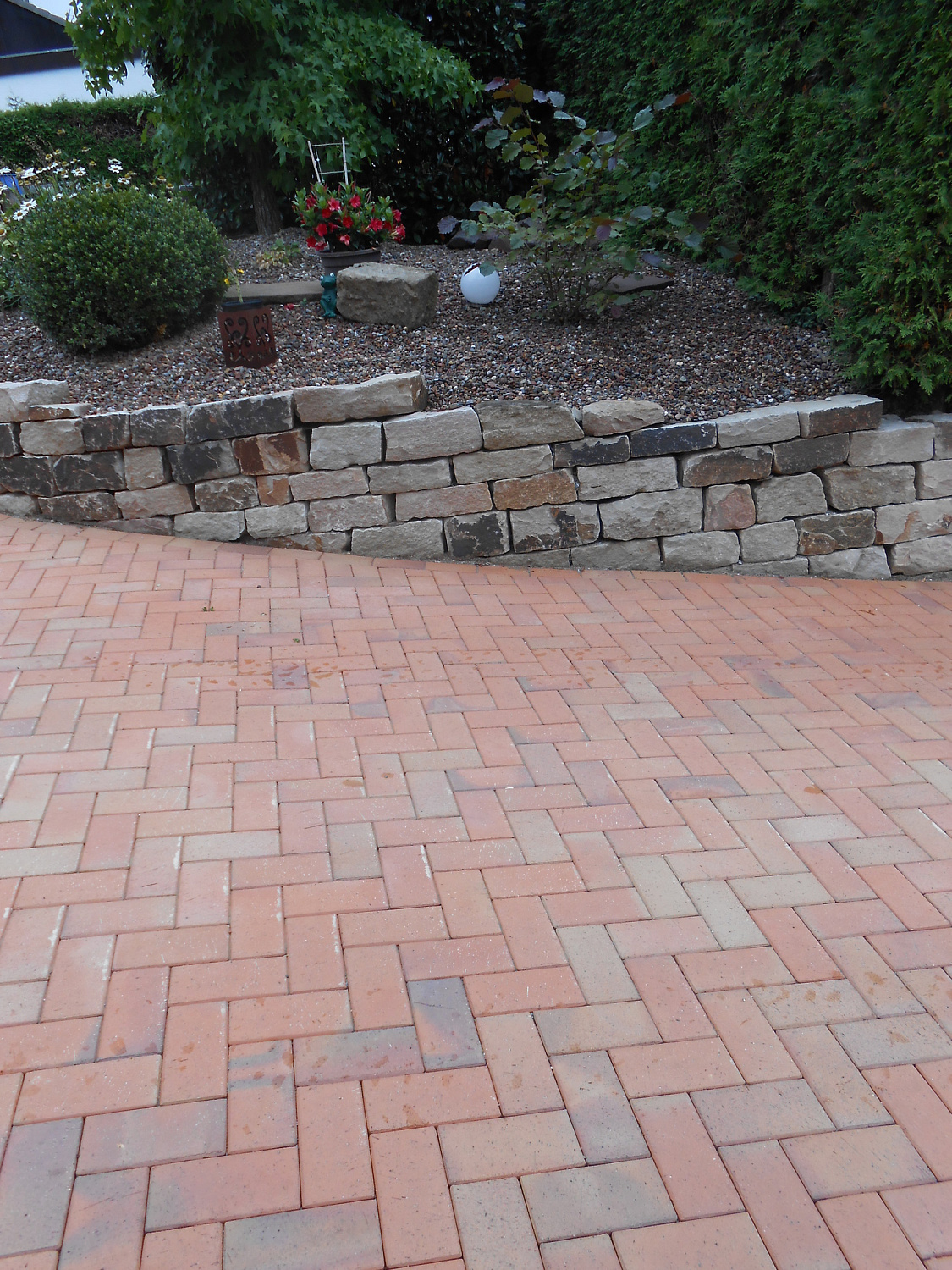 Фото клинкерной брусчатки. Кирпич тротуарный для замощения (Lode)