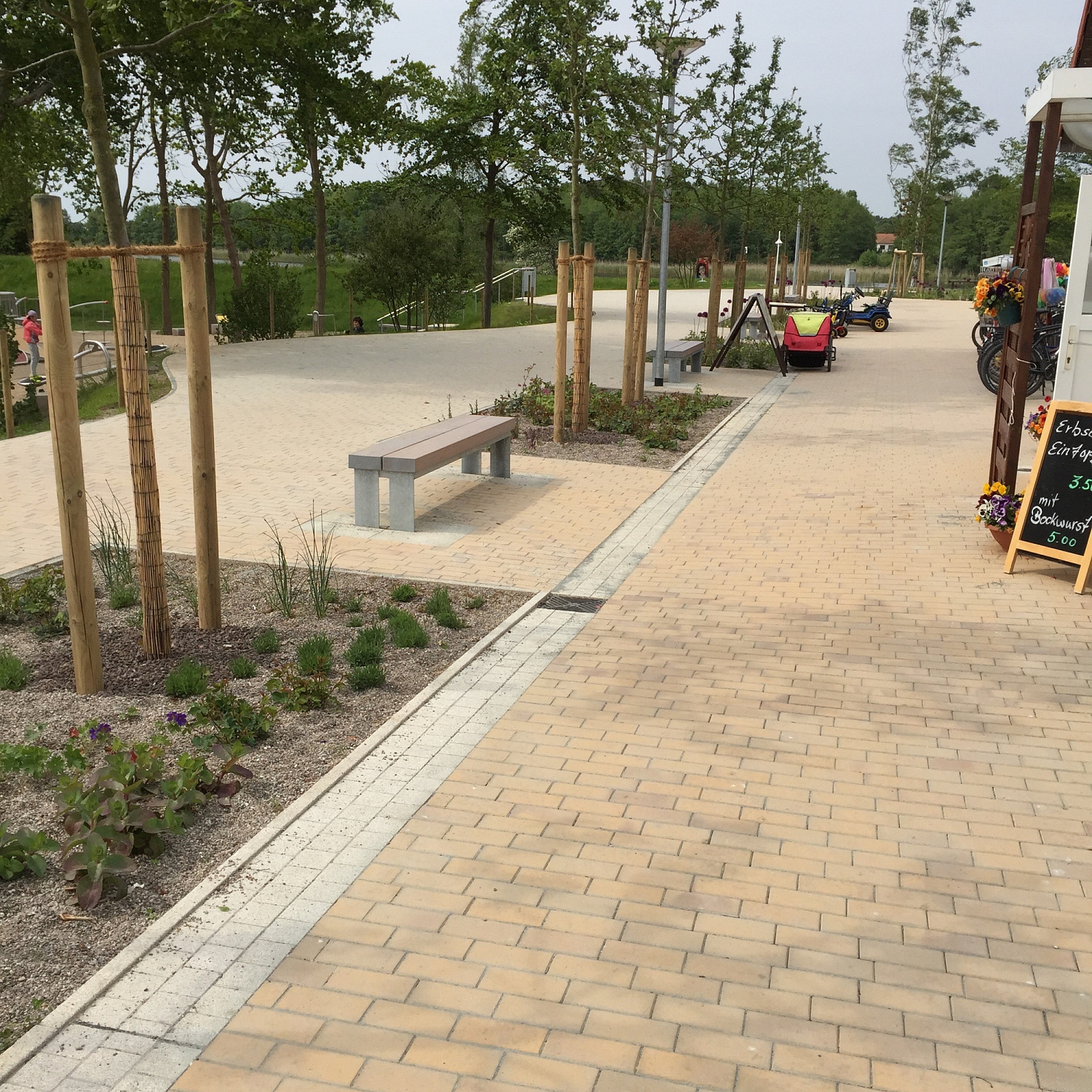 Фото клинкерной брусчатки. Кирпич тротуарный для замощения (Lode)