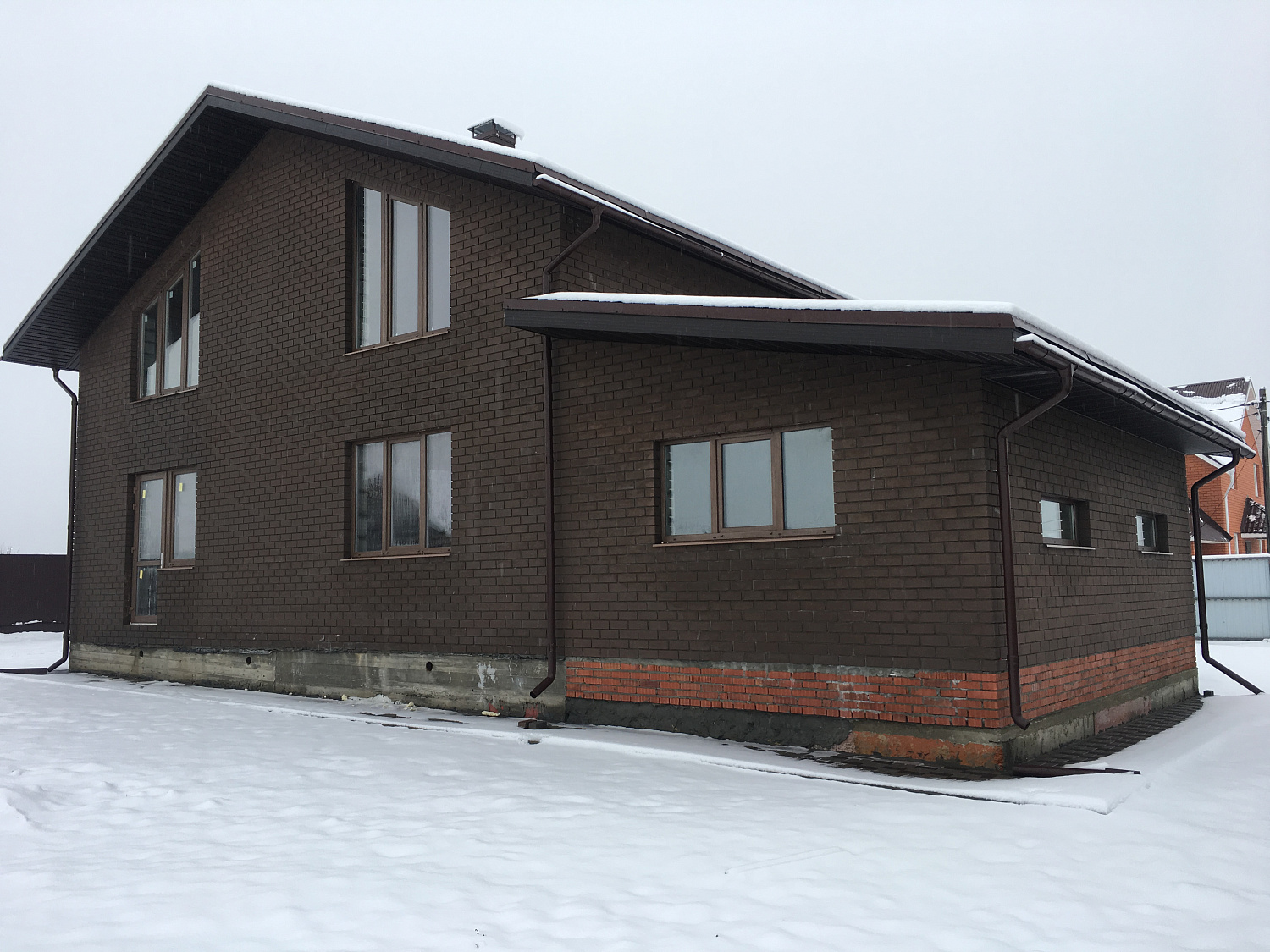 Фотографии домов из кирпича НЗКМ (Номосковский завод керамического кирпича г. Новомосковск)