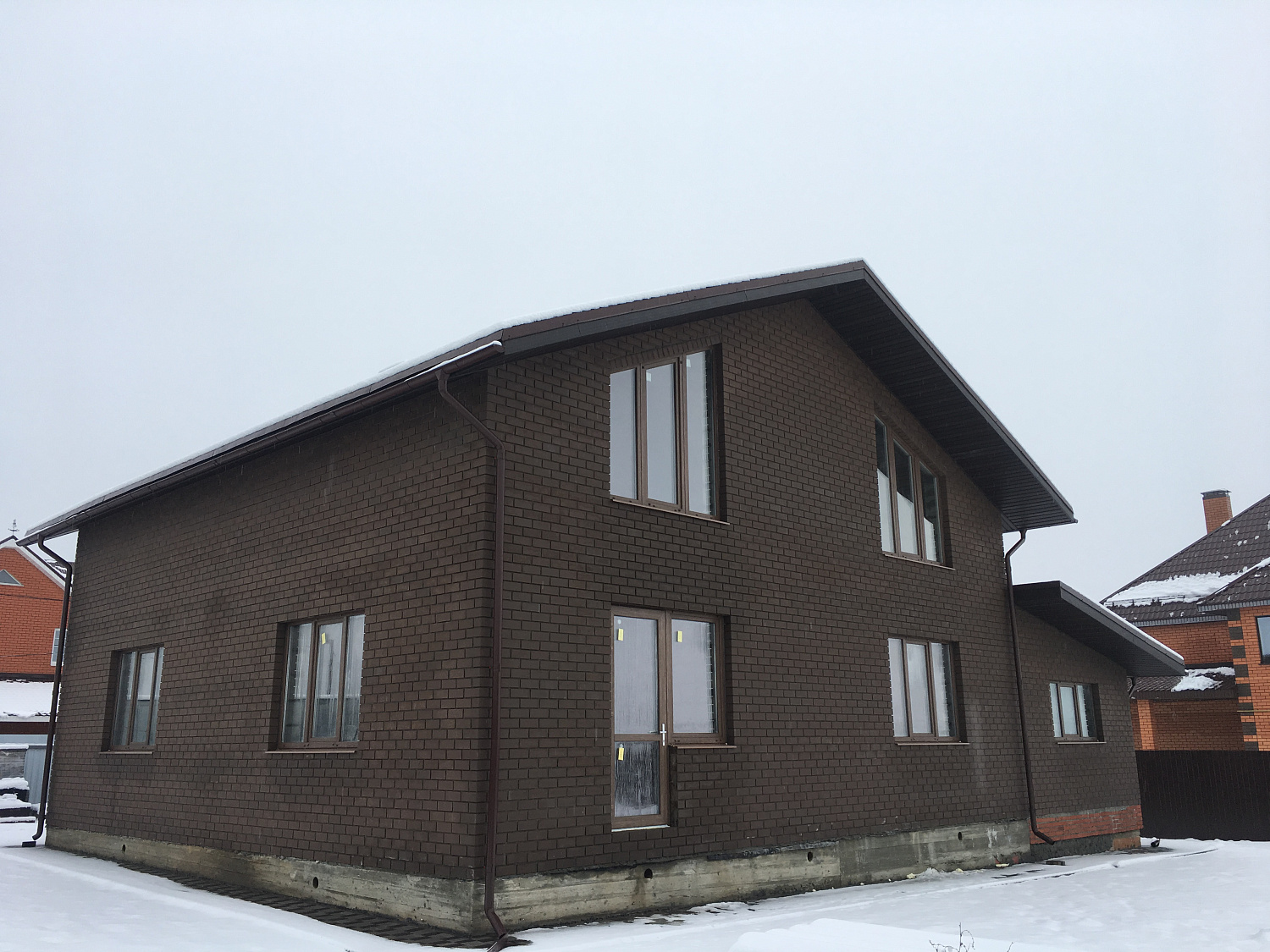 Фотографии домов из кирпича НЗКМ (Номосковский завод керамического кирпича г. Новомосковск)