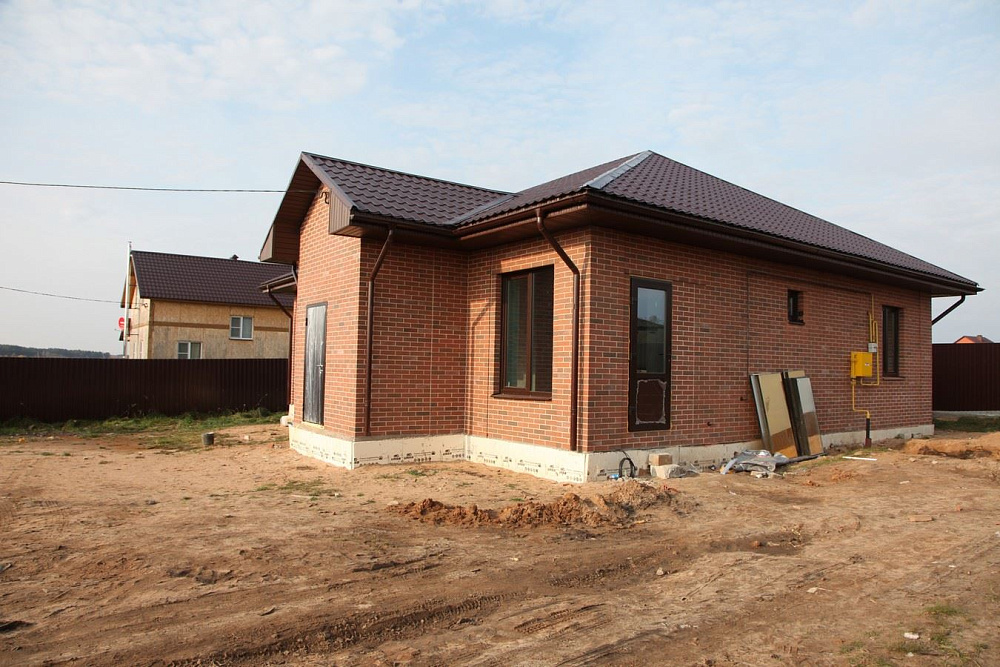 Баварская кладка. Фото домов из облицовочного кирпича Вышневолоцкого кирпичного завода (г. Тверь, Вышний Волочек, ВКЗ)