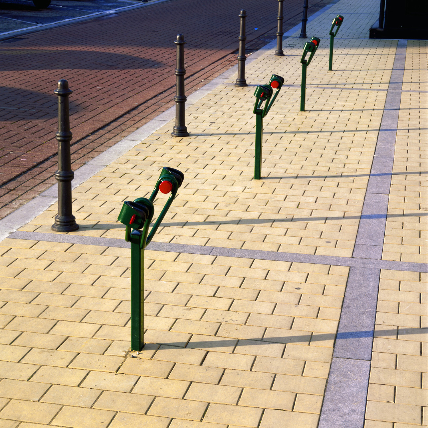 Фото клинкерной брусчатки. Кирпич тротуарный для замощения (Lode)