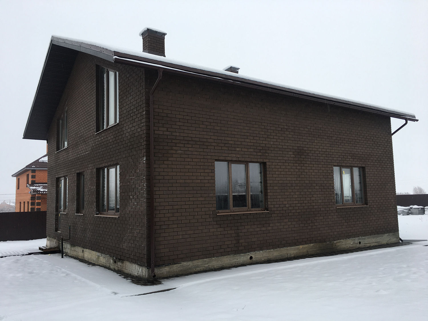 Фотографии домов из кирпича НЗКМ (Номосковский завод керамического кирпича г. Новомосковск)