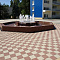 Оформление дорожек тротуарной плиткой  фирмы "Ландшафт"