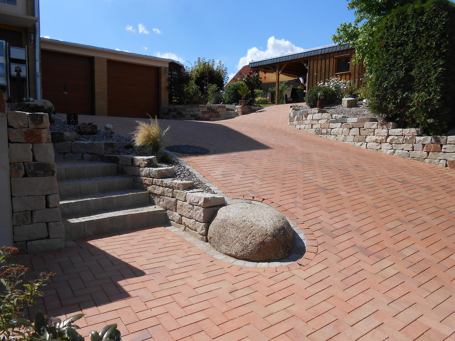 Фото клинкерной брусчатки. Кирпич тротуарный для замощения (Lode)